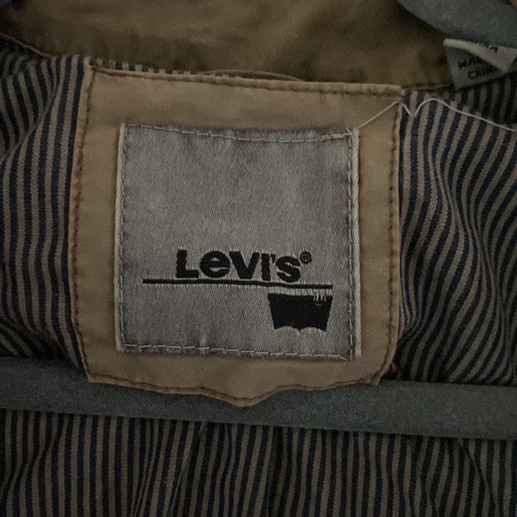 Levis jacket - Picture 2 of 3
